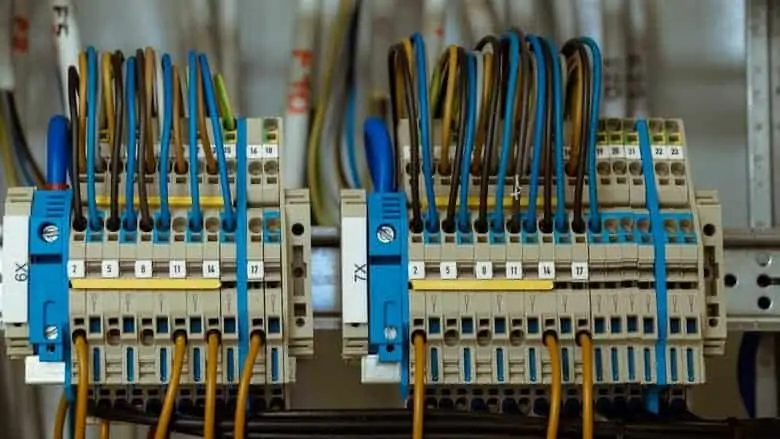 A fuse box with connected wires